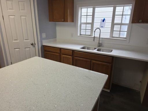 New Quartz Counter Tops